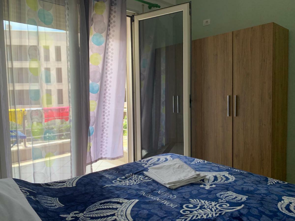 Duki's Apartments Orikum Bagian luar foto